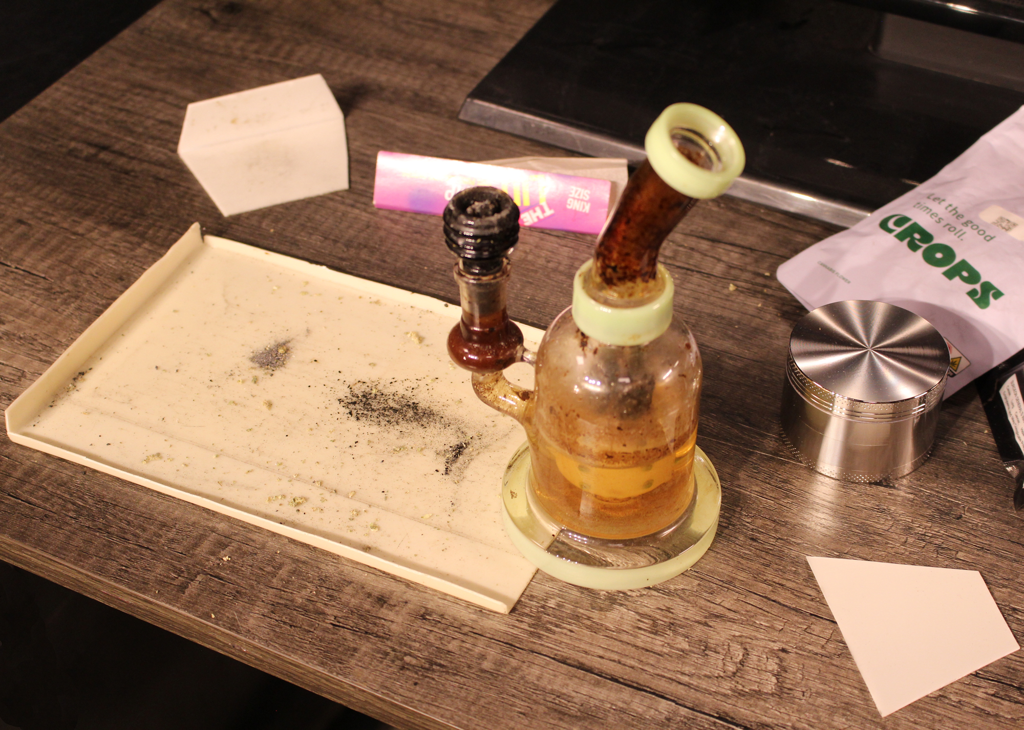Toker Tray with pipe and accessories